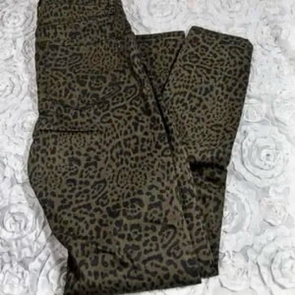 NWOT- STS BLUE ELLIE HIGH RISE ANKLE SKINNY JEANS. LEOPARD PRINT, NEVER WORN ♥️ - Picture 7 of 9